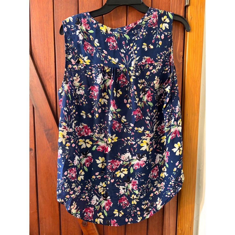41 Hawthorn Navy Blue Floral Sleeveless Split Neck‎ Button Front Blouse Large - Picture 2 of 4